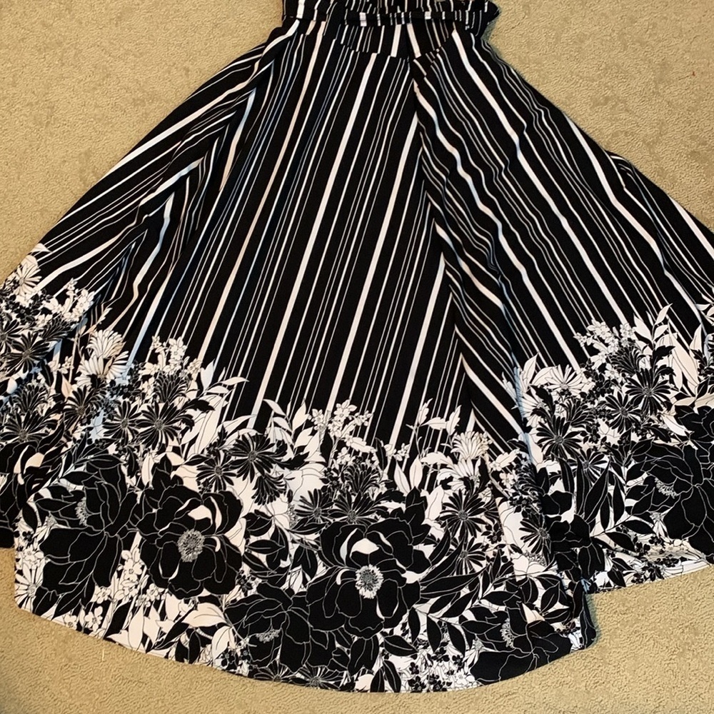 New York & Company Black and White Striped maxi skirt high slit XL paper bag